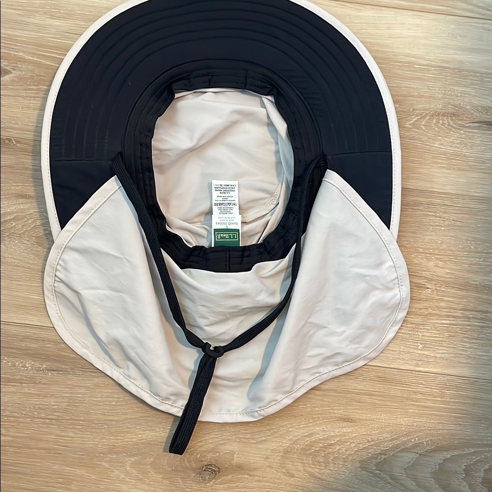 L.L. Bean Tan SunSmart Bucket Hat with Neck Flap and Neck Strap size Large - Picture 10 of 10